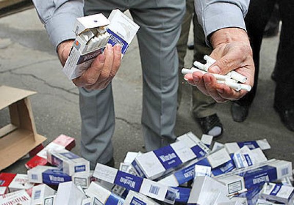 کشف بیش از  ۲ میلیون نخ انواع سیگار قاچاق در اسدآباد 